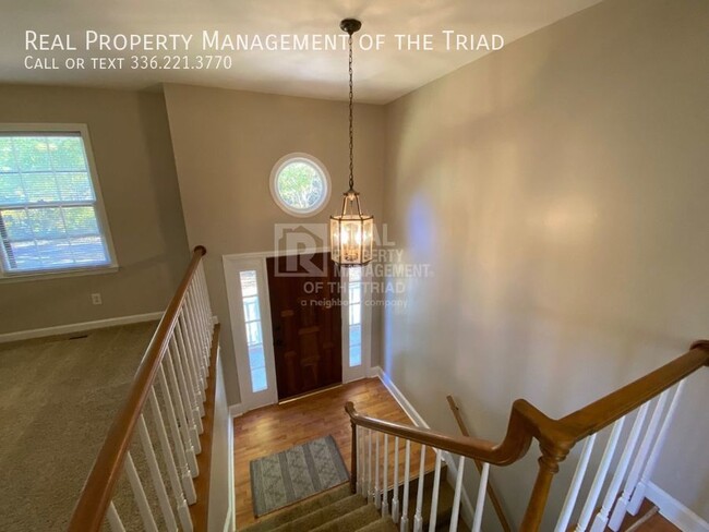 Foto del edificio - DAVIDSON CO CLEMMONS - 3BR/2BA Home on Cor...