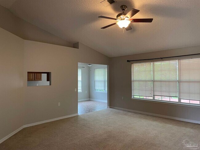 Foto del edificio - 2001 Shadow Lake Dr