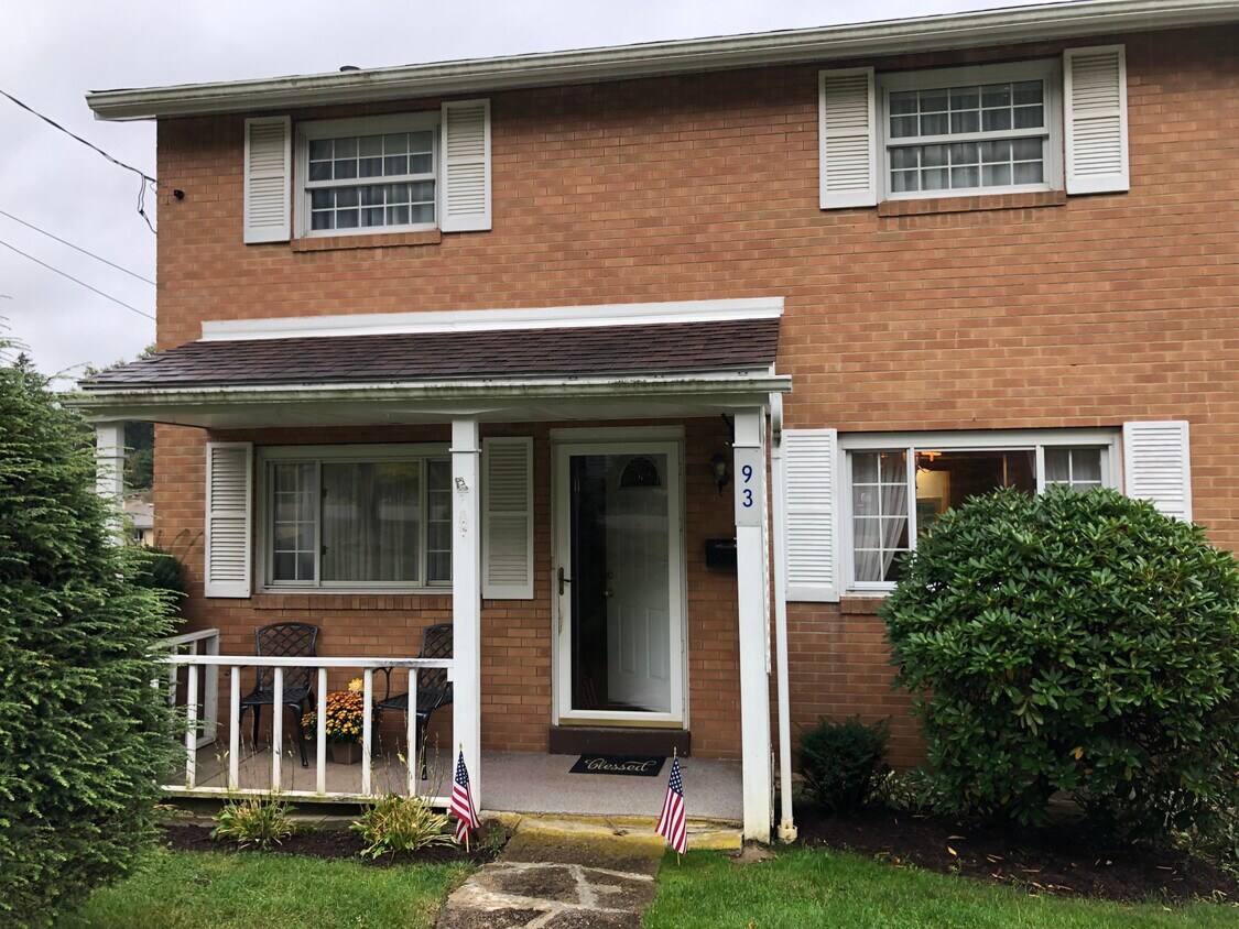 93 Stella Dr, Trafford, PA 15085 House Rental in Trafford, PA