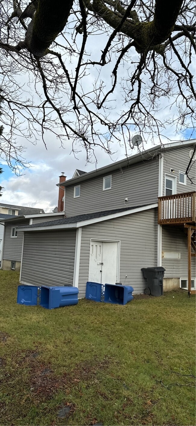 Building Photo - 170 Chem. Tobique