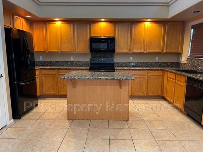 Building Photo - 3017 S 80th Dr