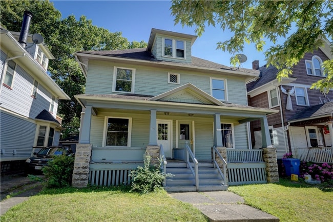 Building Photo - 223-225-225 Rosewood Terrace