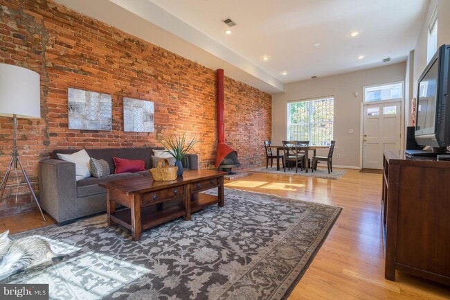 Foto del edificio - 2206 12th St NW