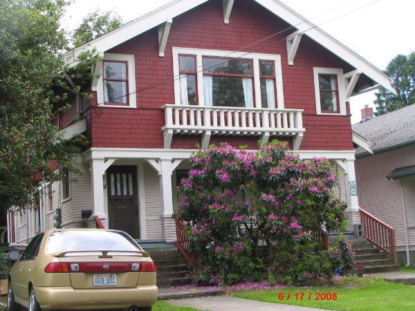 Foto principal - 712 E Maple St