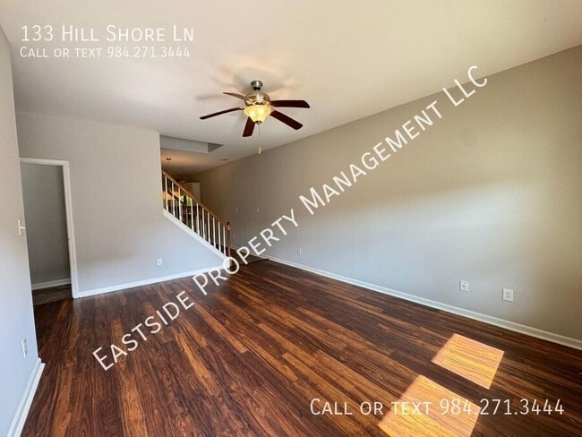 Foto del edificio - 133 Hill Shore Ln