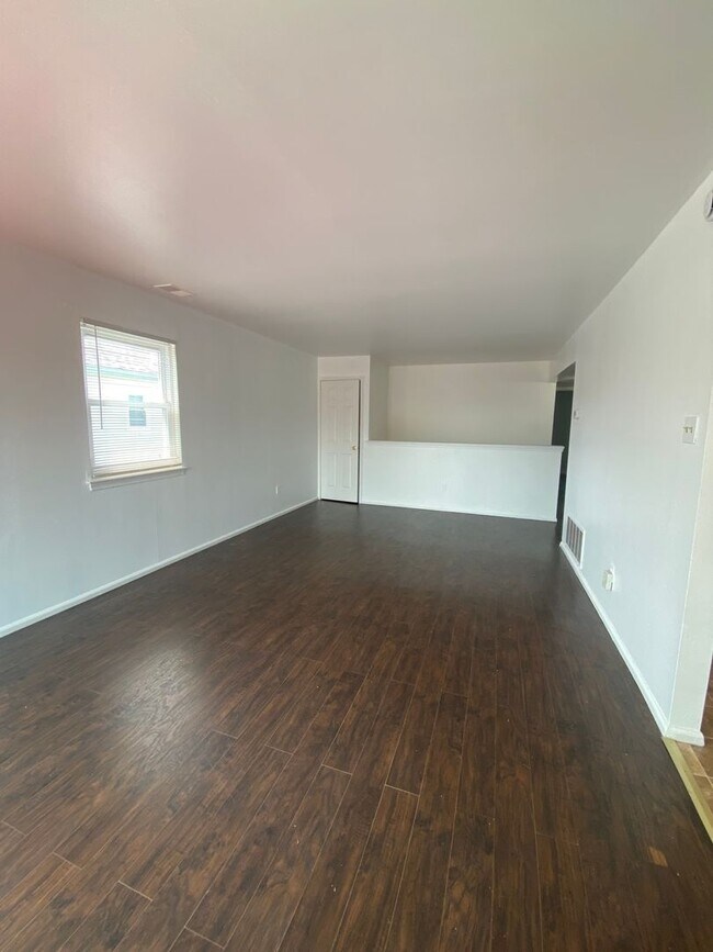 Foto del edificio - 303 Corinthian Ave