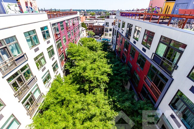 Foto del edificio - 114 Troutman St