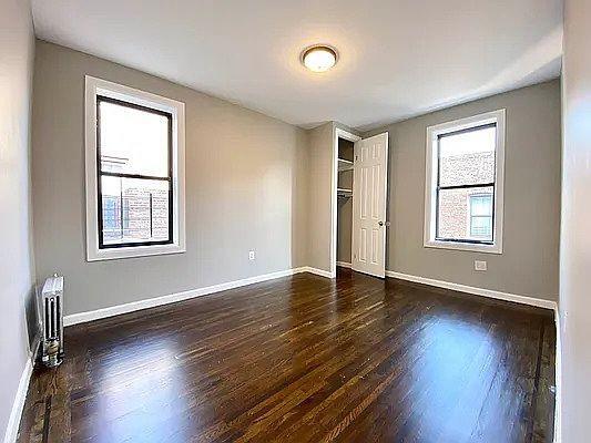 Foto del edificio - 2 bedroom in BRONX NY 10467