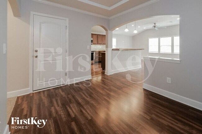 Foto del edificio - 5129 Melody Ln