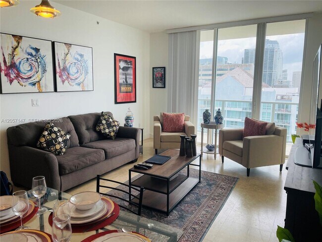 Foto del edificio - 1155 Brickell Bay Dr