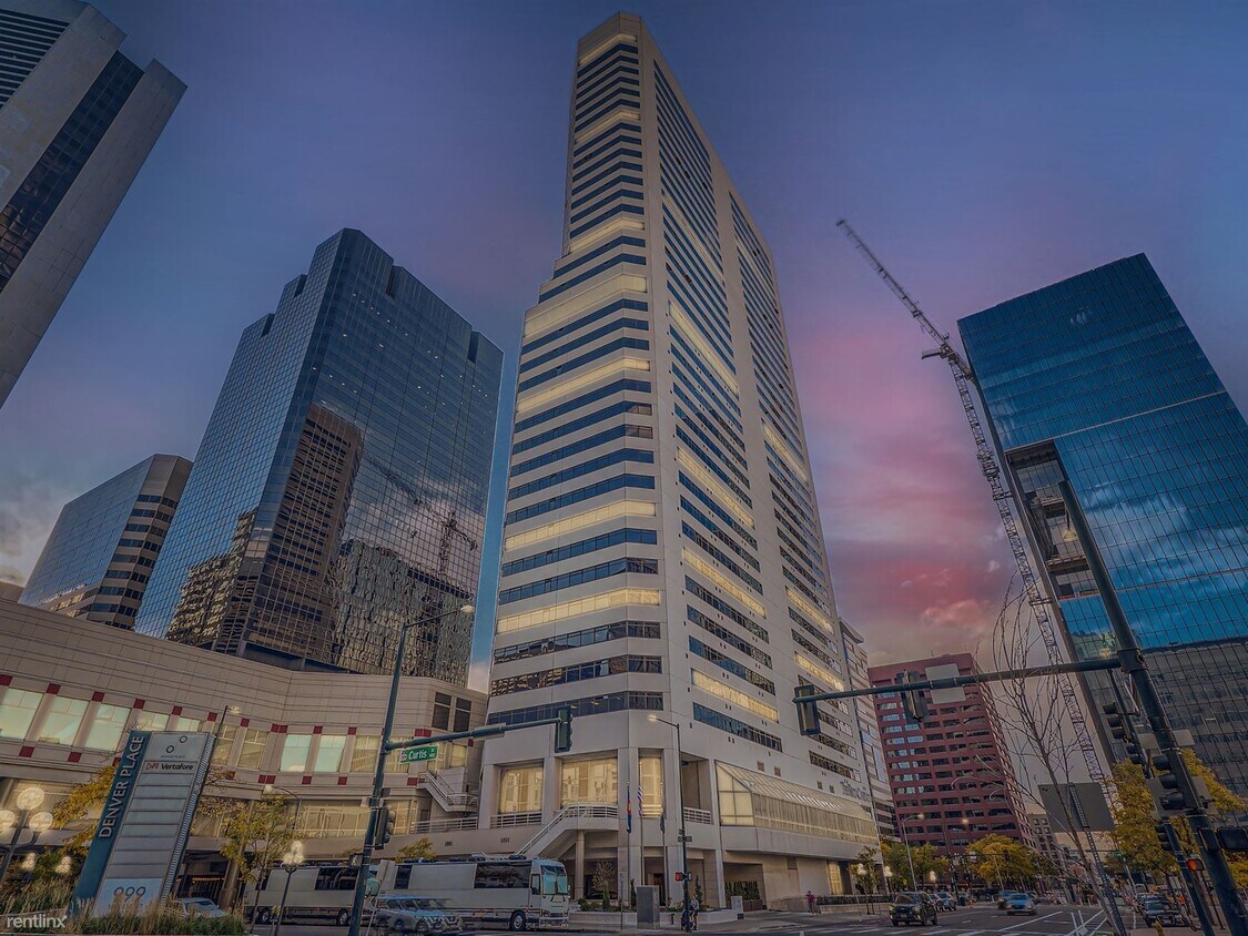 Foto principal - 3 br, 3 bath Condo - 1891 Curtis Street 1604