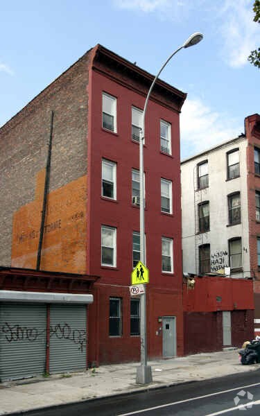 Primary Photo - 508 Throop Ave