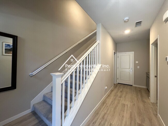Foto del edificio - 3069 High Meadow Walk