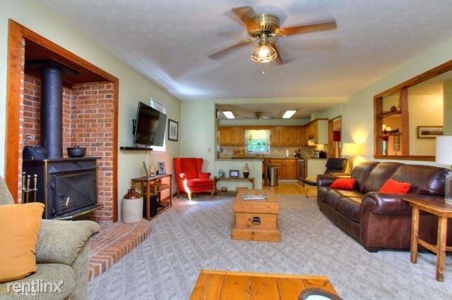 Building Photo - 3 br, 2 bath House - 465 Arnold Rd