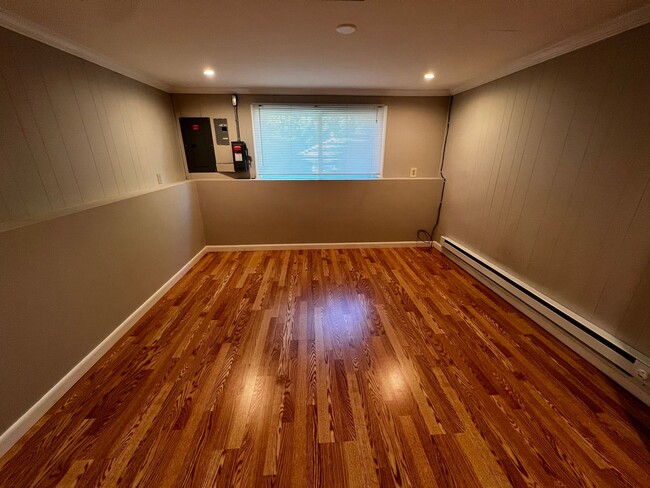 Foto del edificio - 78 N Maple St