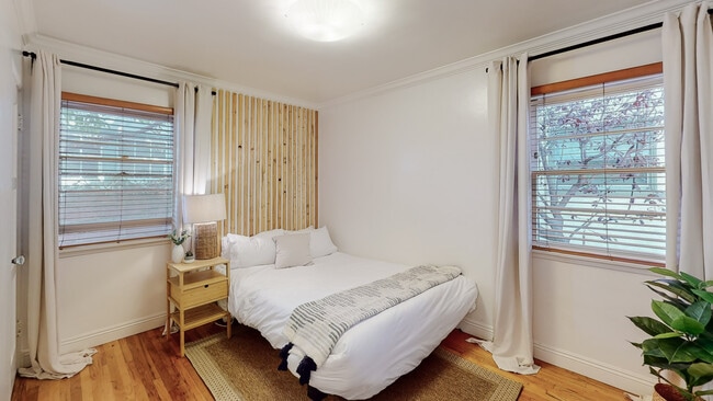 Bedroom 2 - 904 Victoria Ave