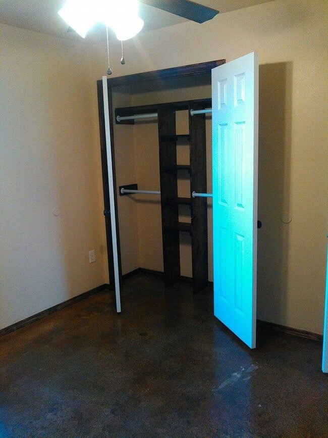 Building Photo - 4522 Elwell