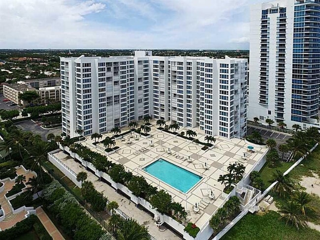 Building Photo - 1620 S Ocean Blvd