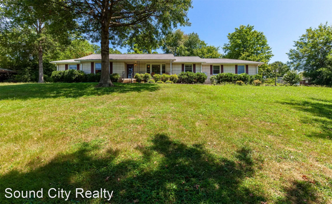 Building Photo - 3 br, 2 bath House - 2821 McGavock Pike