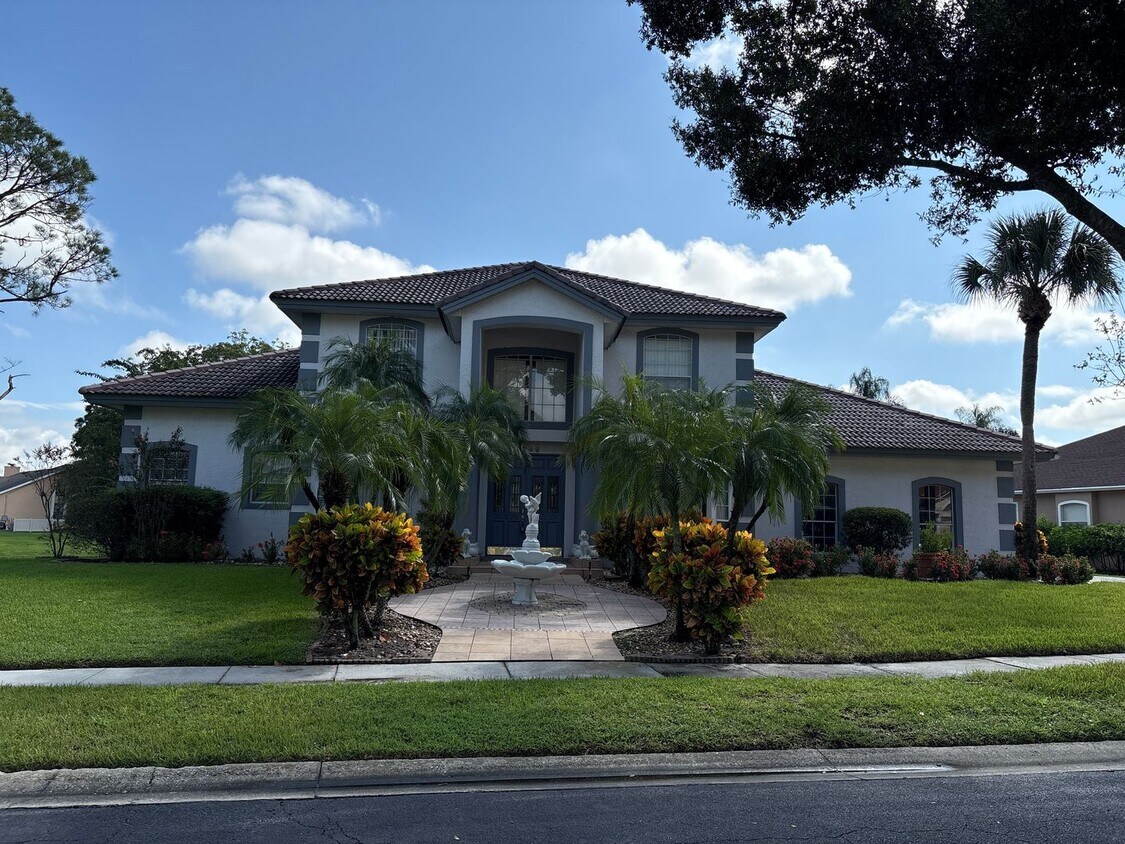 Foto principal - 2-Story pool home in The Fairways of Hunte...