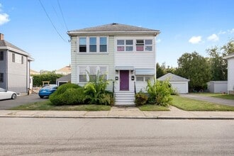 Building Photo - 13 Raymond Rd