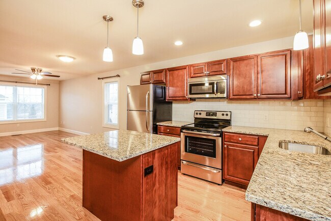 Foto del edificio - 1104 River View Ln