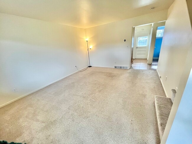 Building Photo - 29251 Tessmer Ct