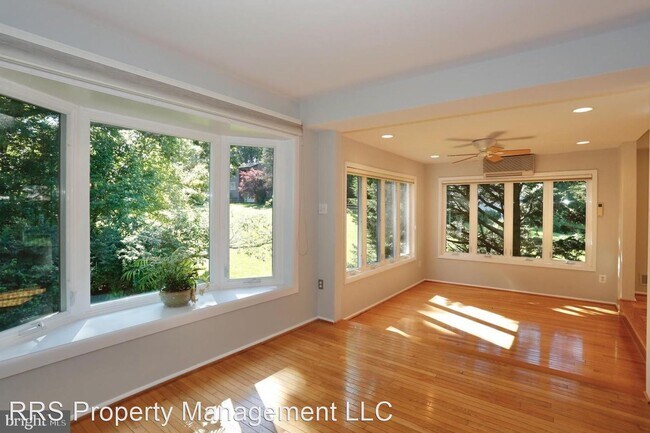 Foto del edificio - 4 br, 3.5 bath House - 1960 Dundee Rd