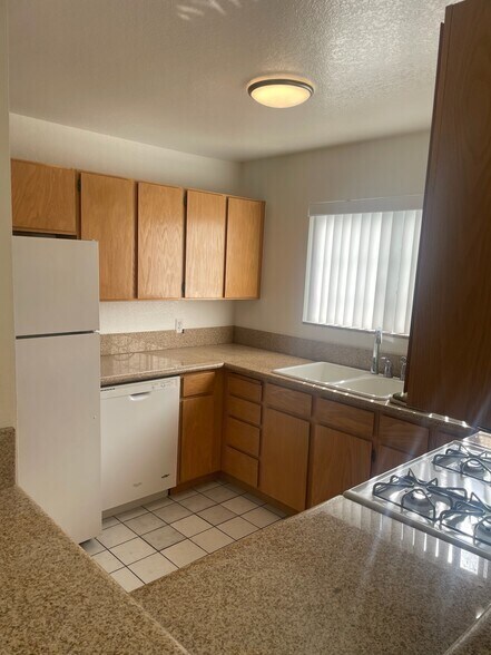 Foto del edificio - 308 N Kenwood St