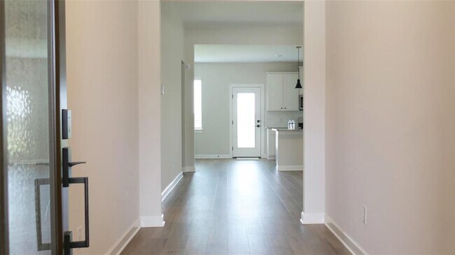 Foto del edificio - 3008 Sunmoon Ln