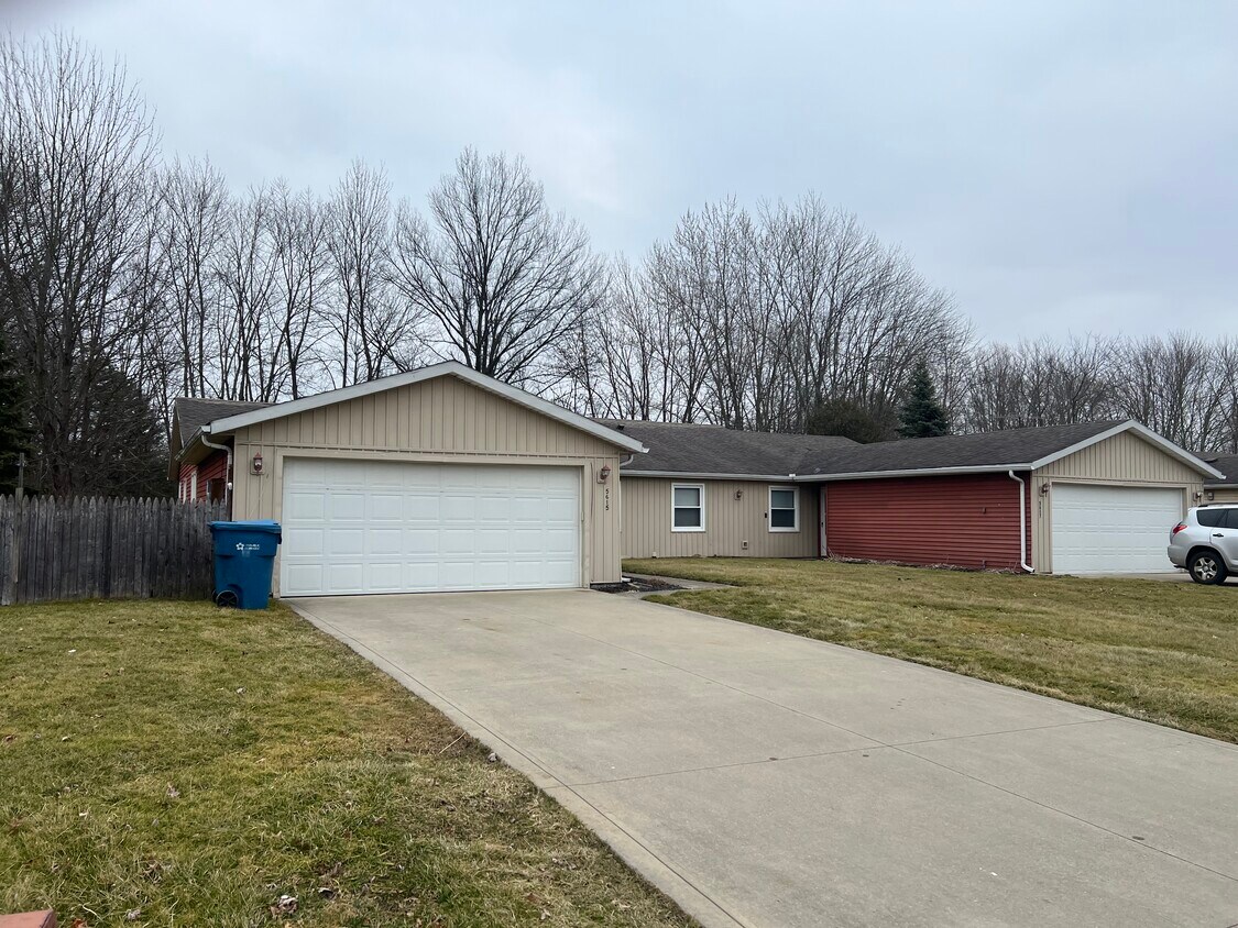 5615 Opal St, North Ridgeville, OH 44039 Townhome Rentals in North