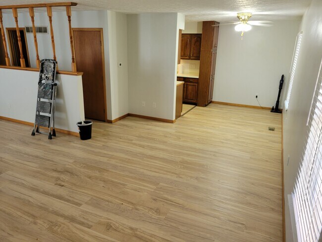 Foto del edificio - 424 Heritage Cir