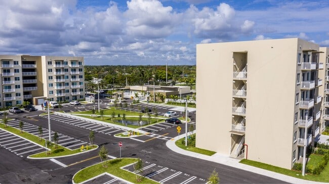 Building Photo - Village at Coral Reef