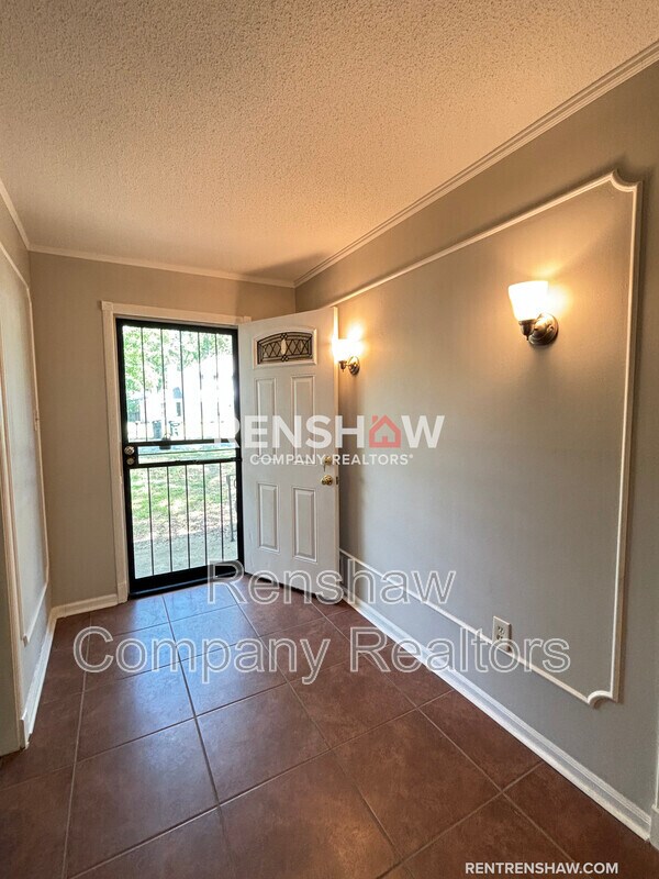 Building Photo - 6233 Haddington Dr
