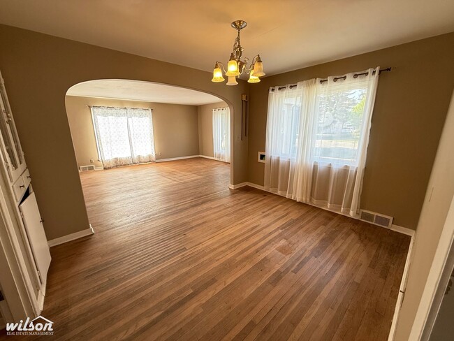Building Photo - Now Available: 3BR/2BA Home in Great Neigh...