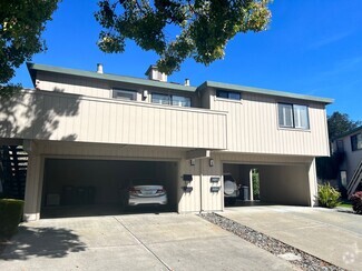 Building Photo - 44 Dockside Cir