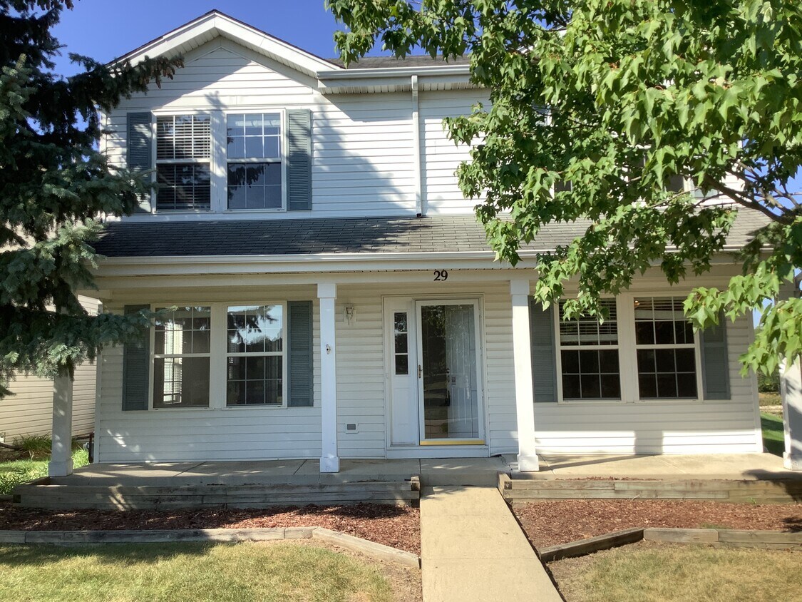 29 Bridgeview Drive House Rental in Oswego, IL