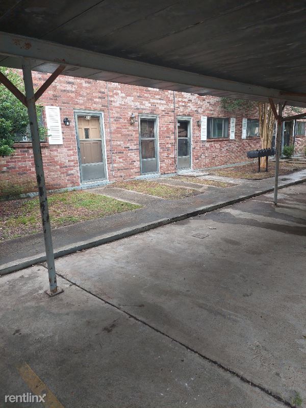 Primary Photo - 10625 Florida Blvd