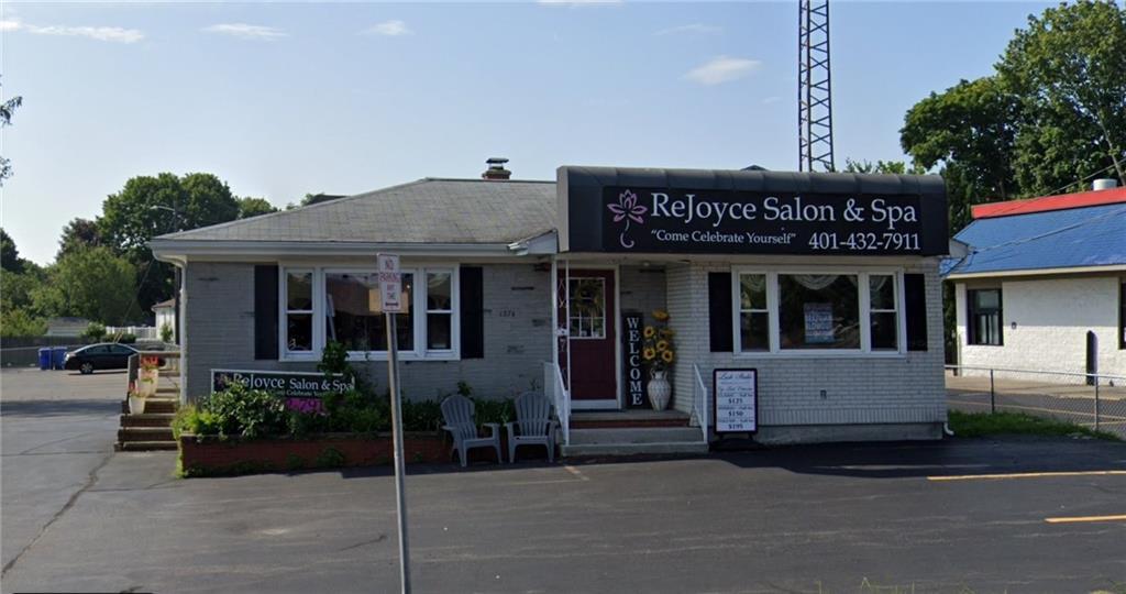 Primary Photo - 1376 Mineral Spring Ave