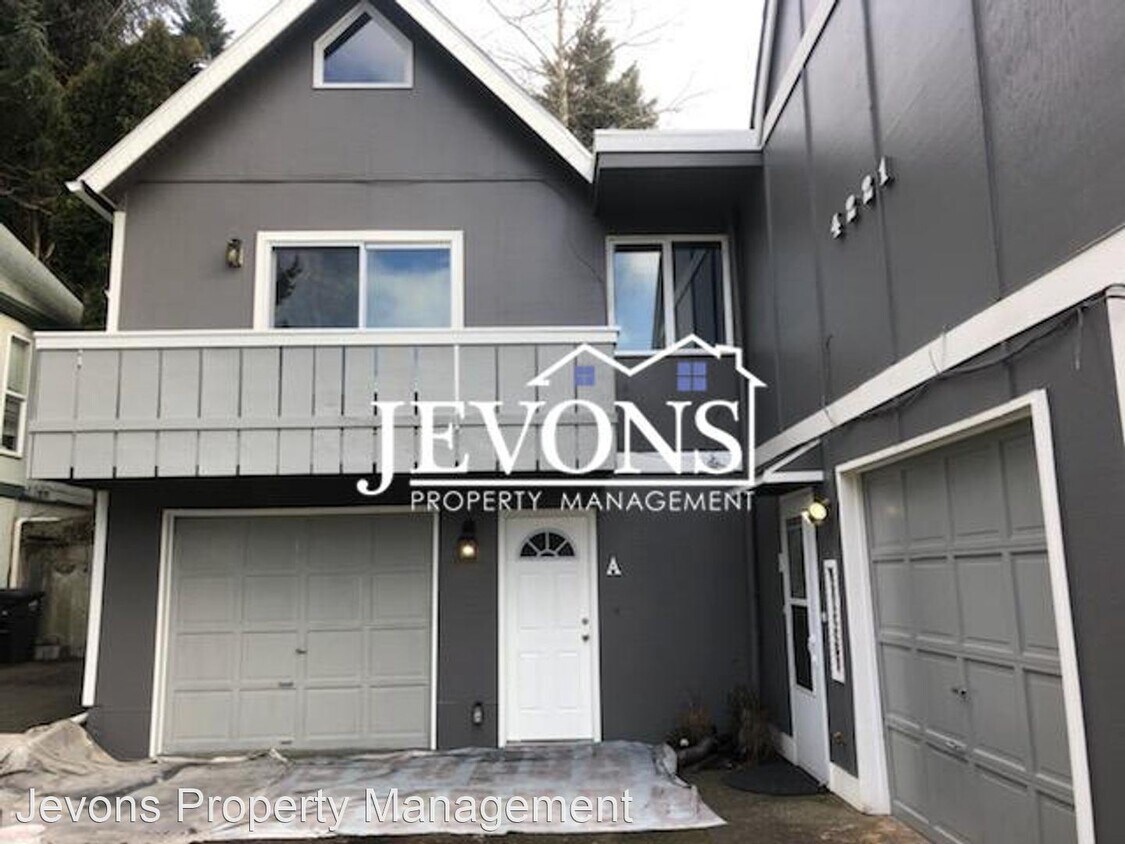 Primary Photo - 3 br, 1 bath House - 4221 67th Ave W Unit A