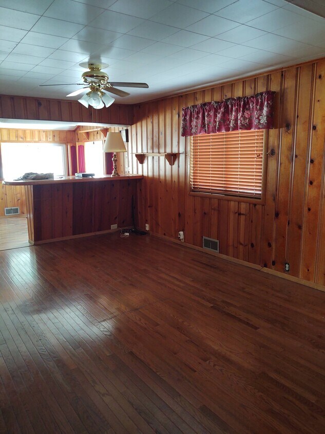 4447 Floyd Dr, Columbus, OH 43232 House for Rent in Columbus, OH