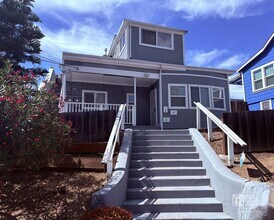 Building Photo - 3513 Lincoln Ave