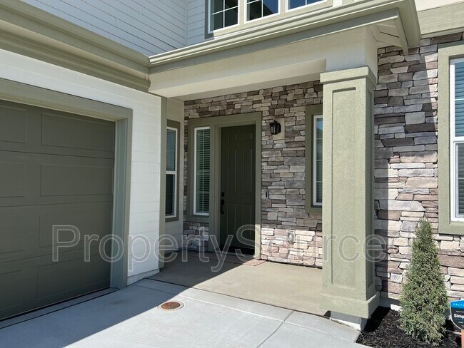Building Photo - 2871 Cowper Ct