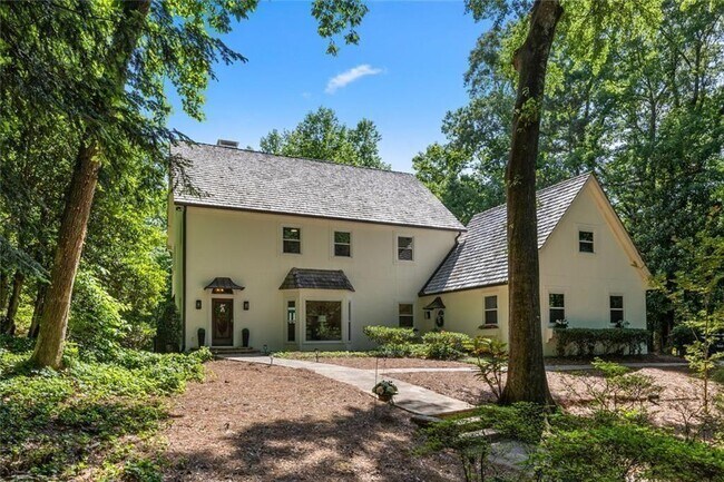 Foto del edificio - 1260 Heards Ferry Rd NW