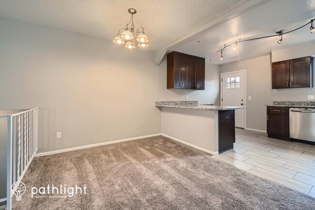 Building Photo - 16571 E Villanova Pl