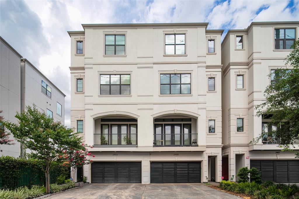 Foto principal - 2905 Bering Dr