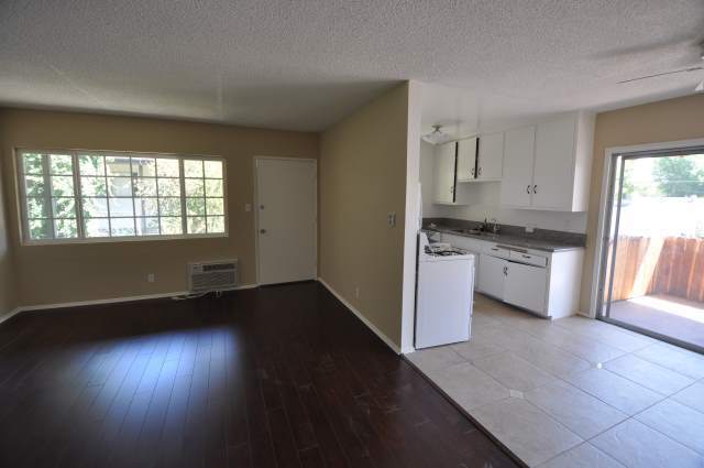 Building Photo - 5734 Hazeltine Ave