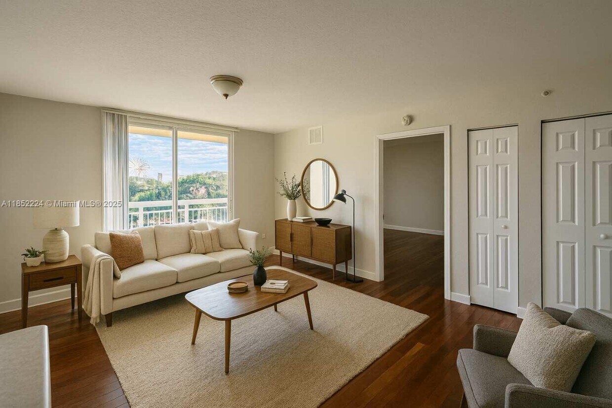 Foto principal - 816 NW 11th St