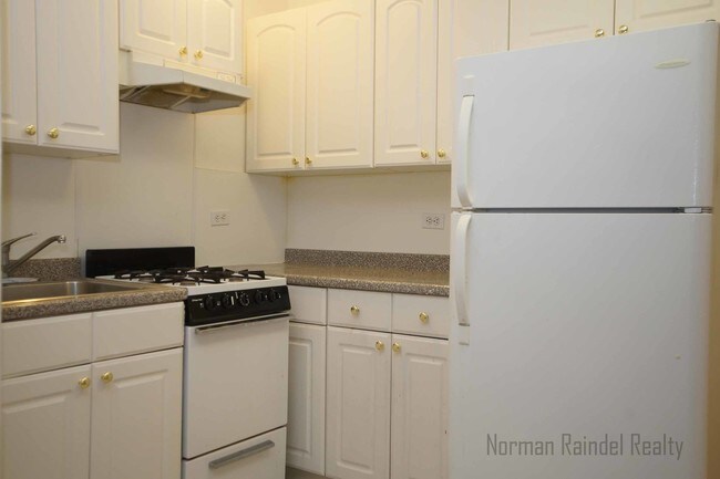 Building Photo - 514 Ocean Pkwy