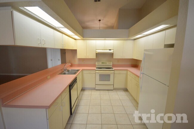 Foto del edificio - 2921 Wilder Creek Cir